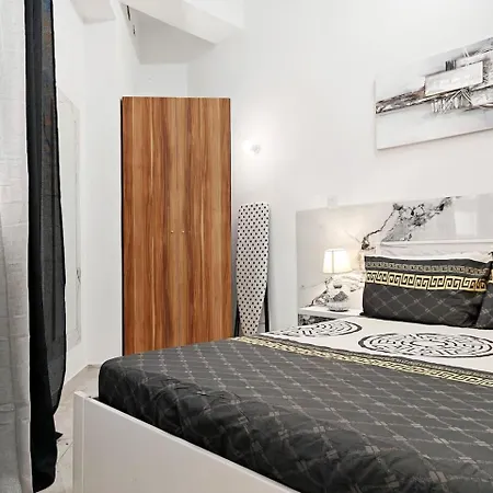 Travelers Nest Apartman